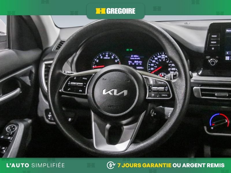 2023 Kia Seltos White Saint-Eustache - photo #18