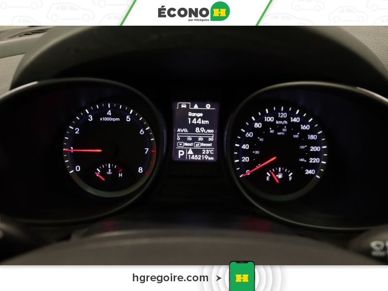 2016 Hyundai Santa Fe White Blainville - photo #13