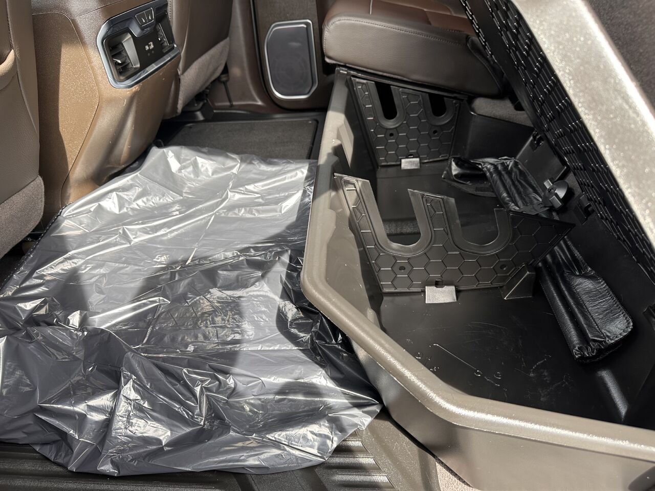 GMC SIERRA K1500 DENALI Denali cabine multiplace 4RM 147 po 2023 Noir Ottawa & Gatineau - photo #13