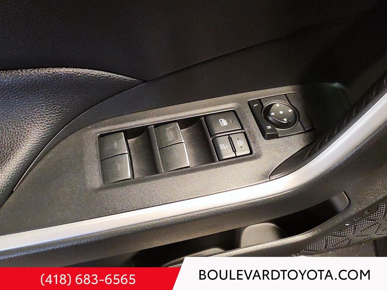 Toyota RAV4 Prime 99905A-72 | PRIME, SE, AWD 2023 Blanc Québec - photo #7