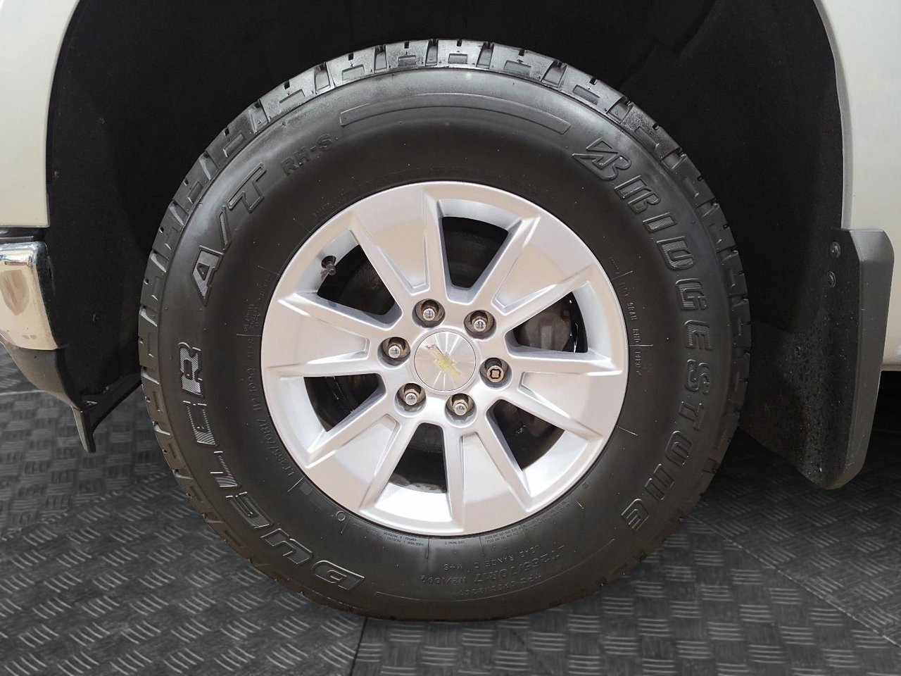 Chevrolet Silverado 1500 NIV 1GCRYDED7LZ121627 2020 Gris Baie-Comeau - photo #5