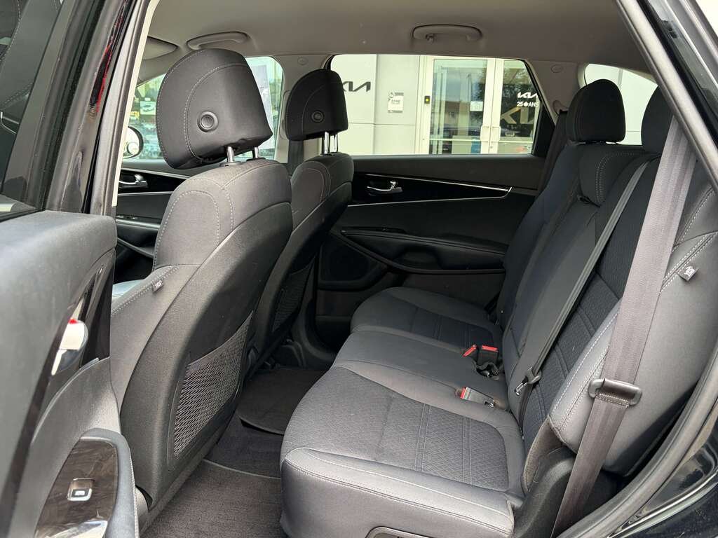 Kia Sorento 2017 Noir Gatineau - photo #11