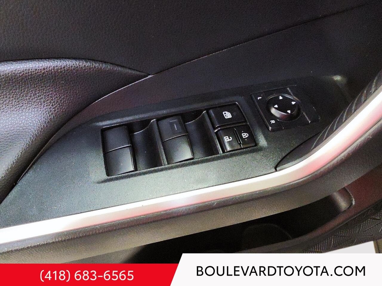 Toyota RAV4 100111A-2 | XLE, AWD 2021 Gris Québec - photo #7
