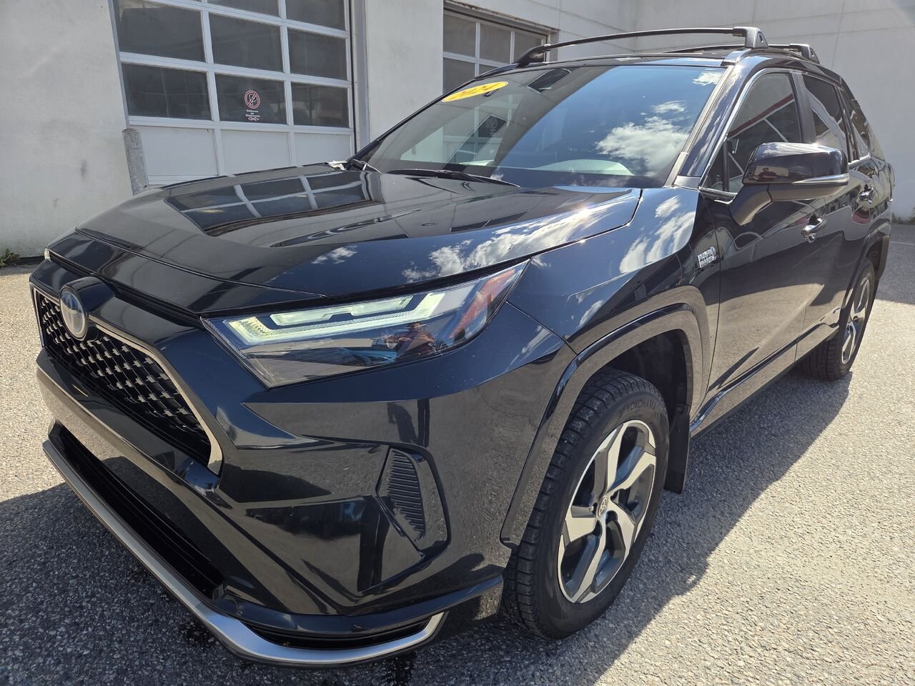 2024 Toyota RAV4 PRIME Black Mont-Laurier - photo #0