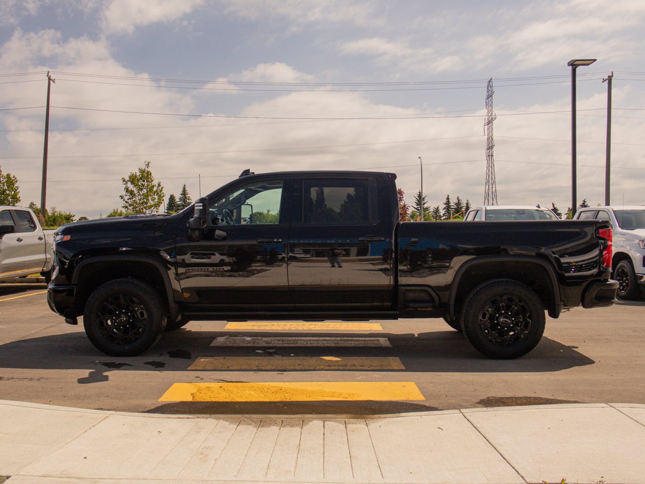 2024 Chevrolet Silverado 2500HD 4WD Crew Cab 159 LTZ Black Sherwood Park - photo #6