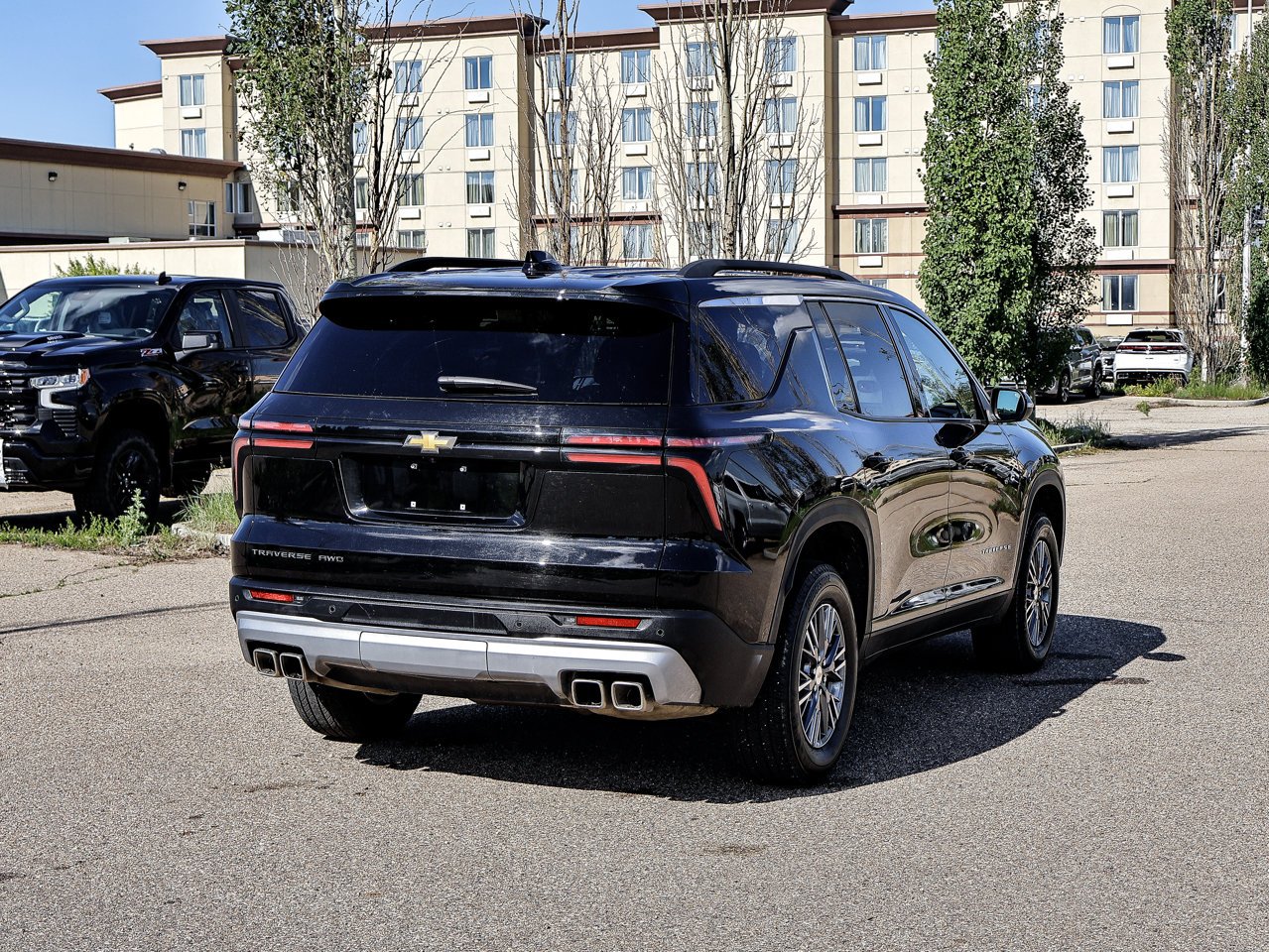 2026 Chevrolet Traverse AWD 4dr LT Black Sherwood Park - photo #12