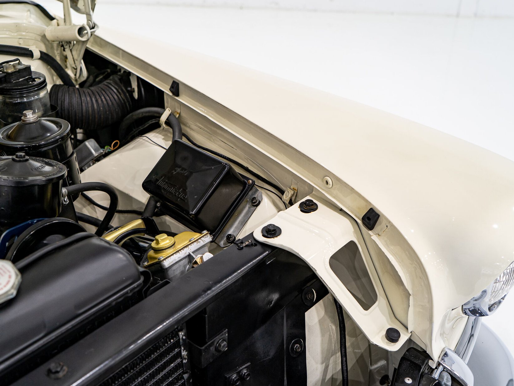 Cadillac Eldorado Seville With Factory A/C | PRIX EN USD 1956 Blanc Montréal - photo #21
