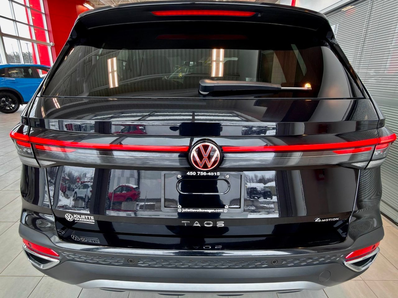 2025 Volkswagen Taos Silver Notre-Dame-des-Prairies - photo #8