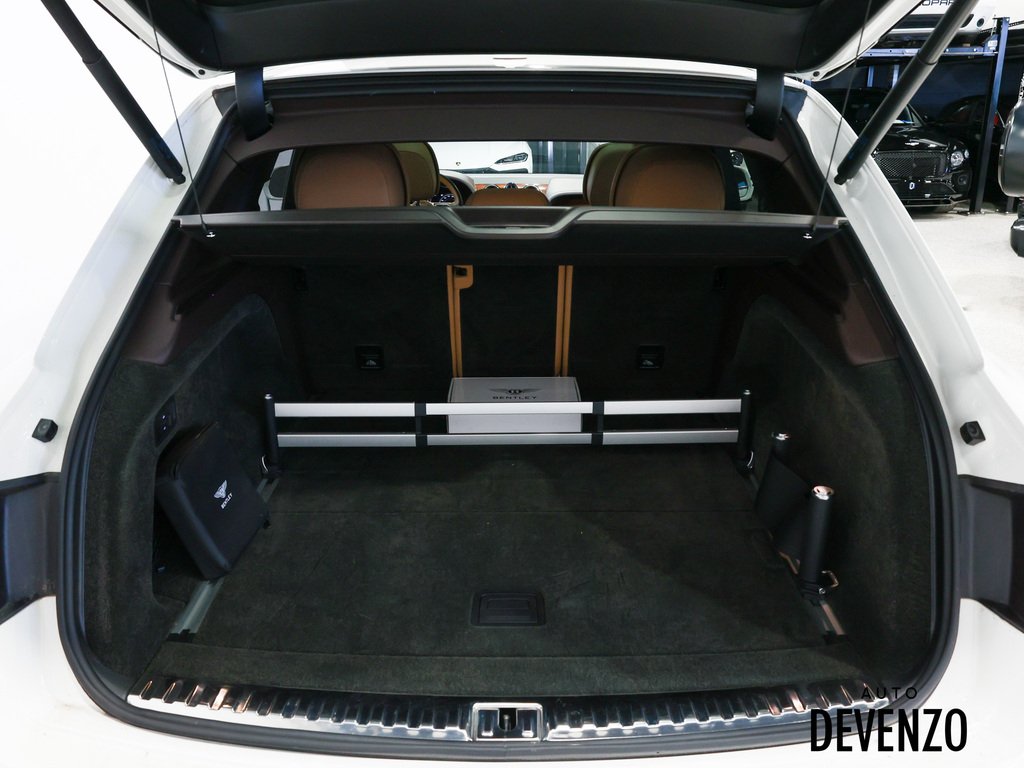 2017 Bentley Bentayga White Saint-Eustache - photo #25