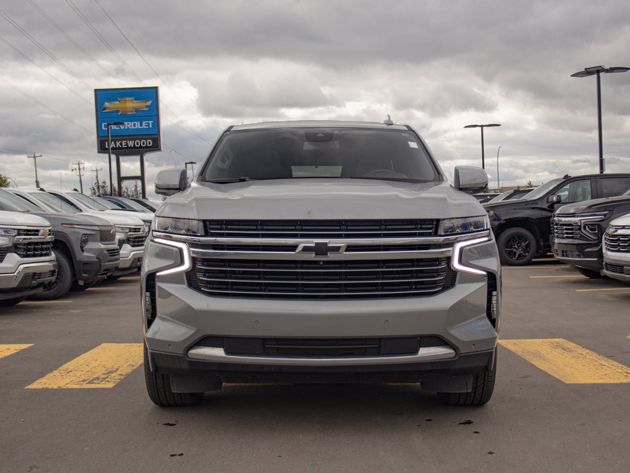 2023 Chevrolet Tahoe 4WD 4dr LT Grey Sherwood Park - photo #2