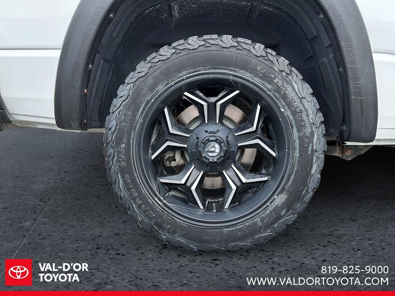 Ram 1500 SPORT crew cab boite de 6 pieds 2022 Blanc Val-d'Or - photo #5