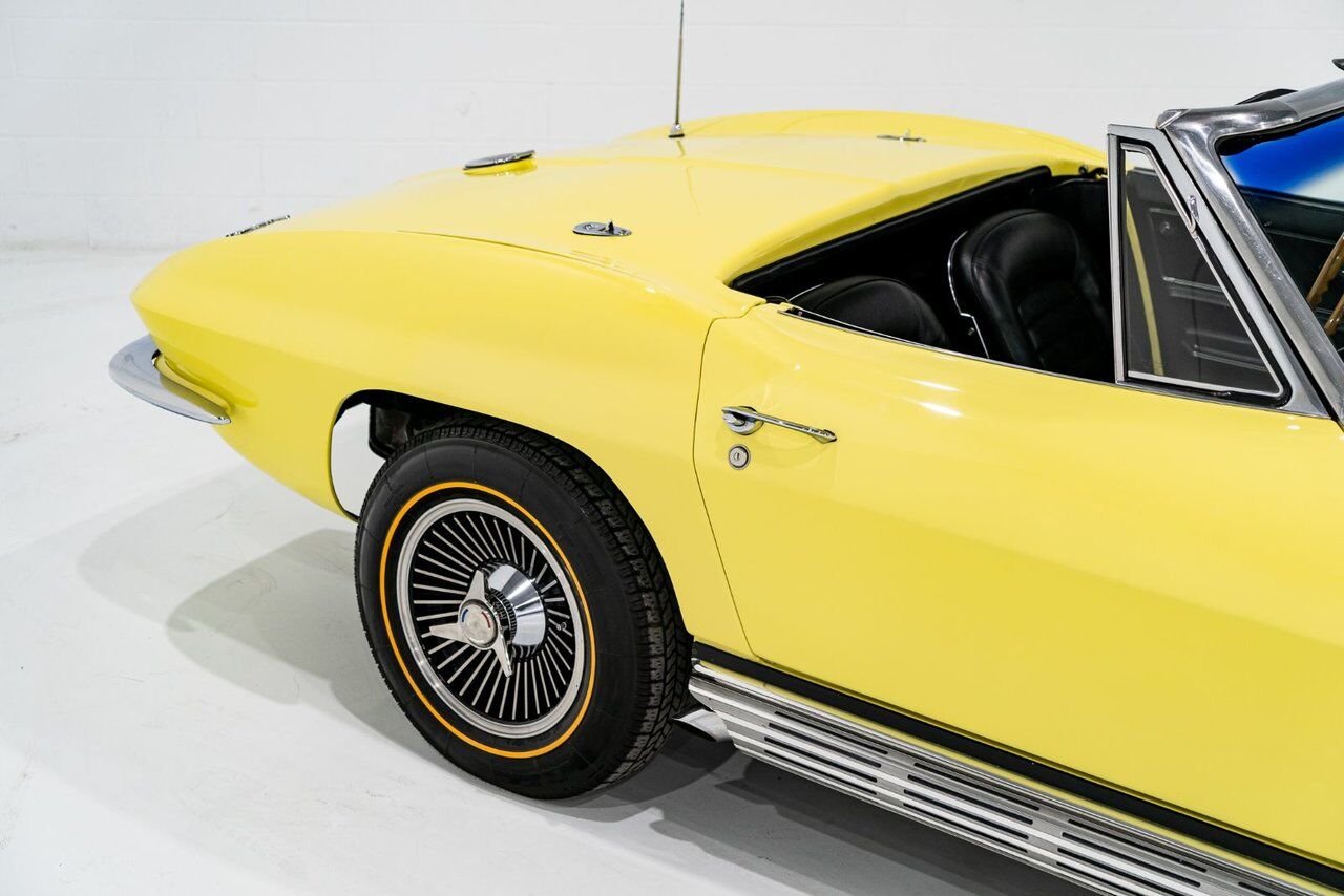 Chevrolet Corvette Matching# 427/425HP IP Code **PRICE IN USD** 1966 Jaune Montréal - photo #44
