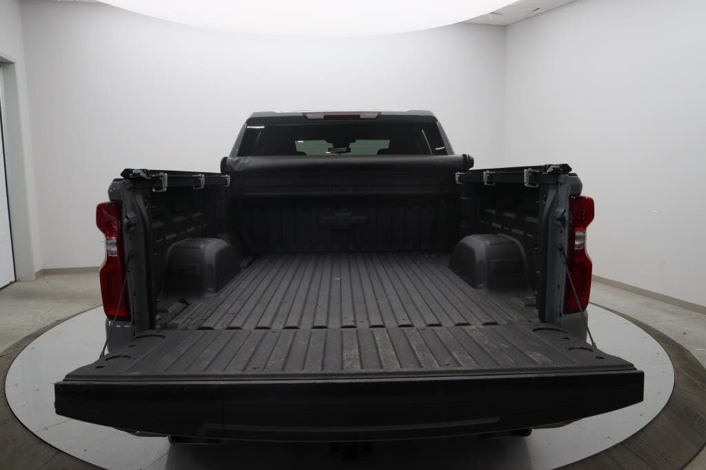 Chevrolet Silverado 1500 NIV 1GCUDEED8RZ166970 2024 Gris Baie-Comeau - photo #5