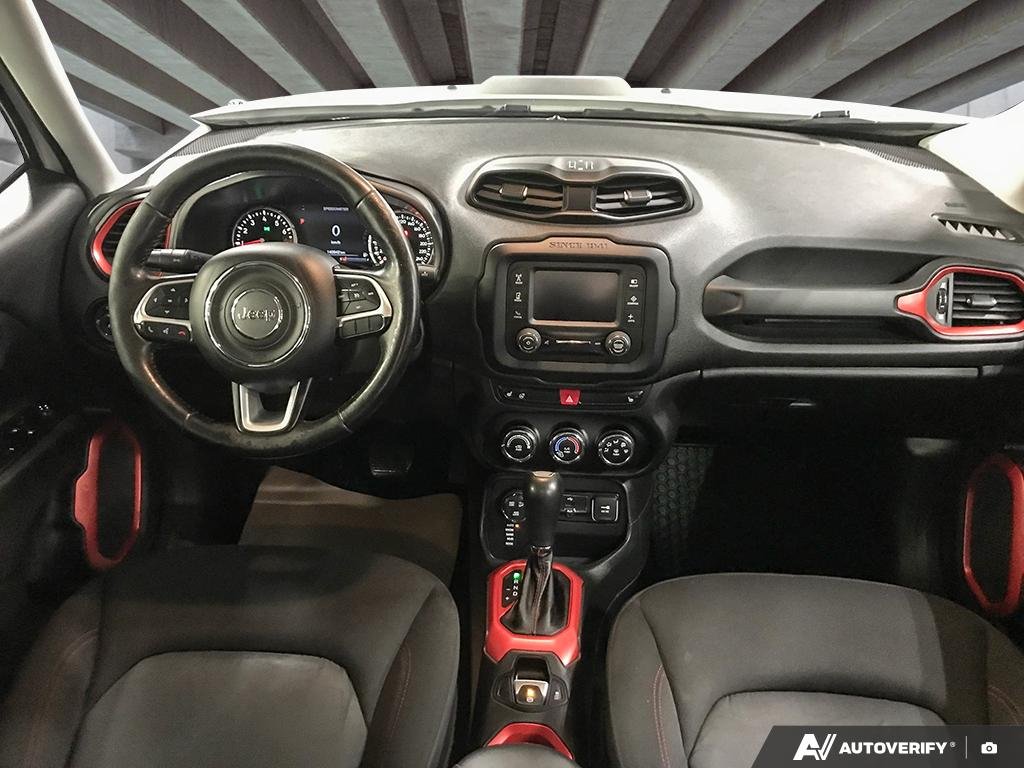 2016 Jeep Renegade 264007B | Trailhawk White Edmonton - photo #23
