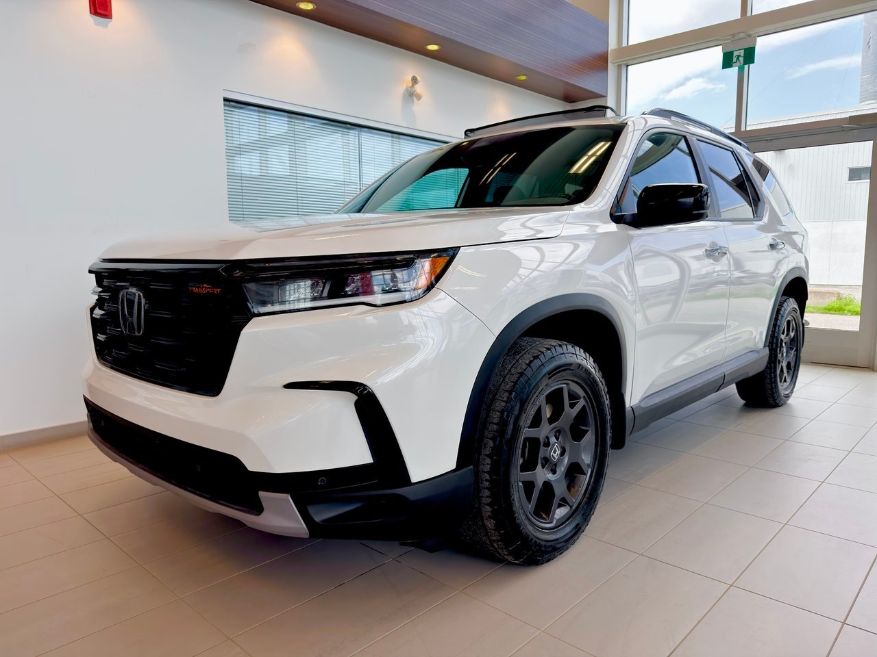 Honda Pilot 2023 Blanc Notre-Dame-des-Prairies - photo #4