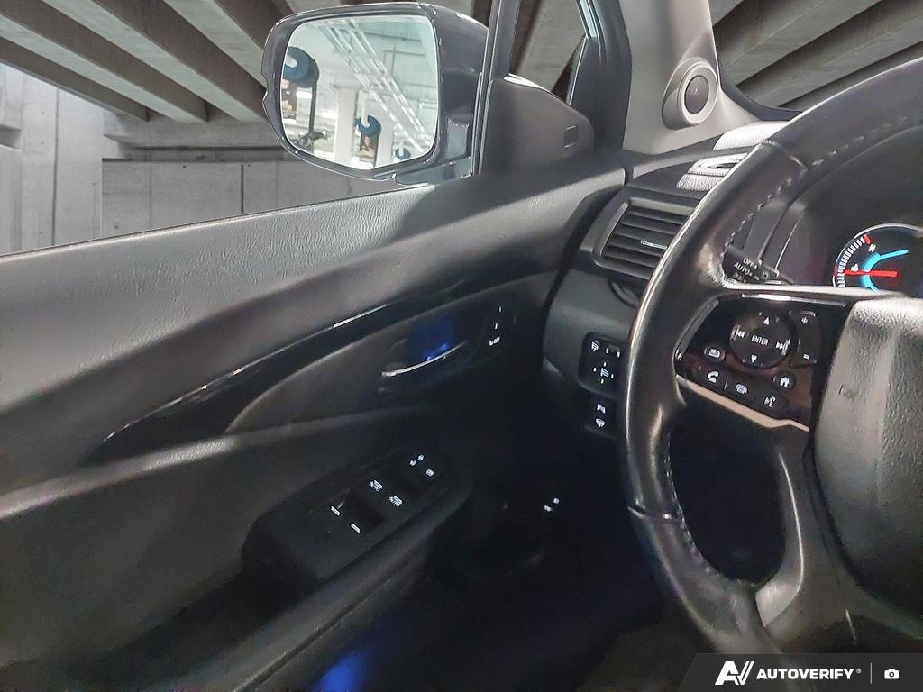 2020 Honda Pilot 2601975A | Touring 8-Passenger Silver Edmonton - photo #16