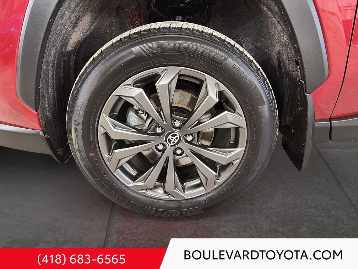 Toyota RAV4 99166A-80 | XLE HYBRIDE, AWD 2024 Rouge rubis nacré Québec - photo #7