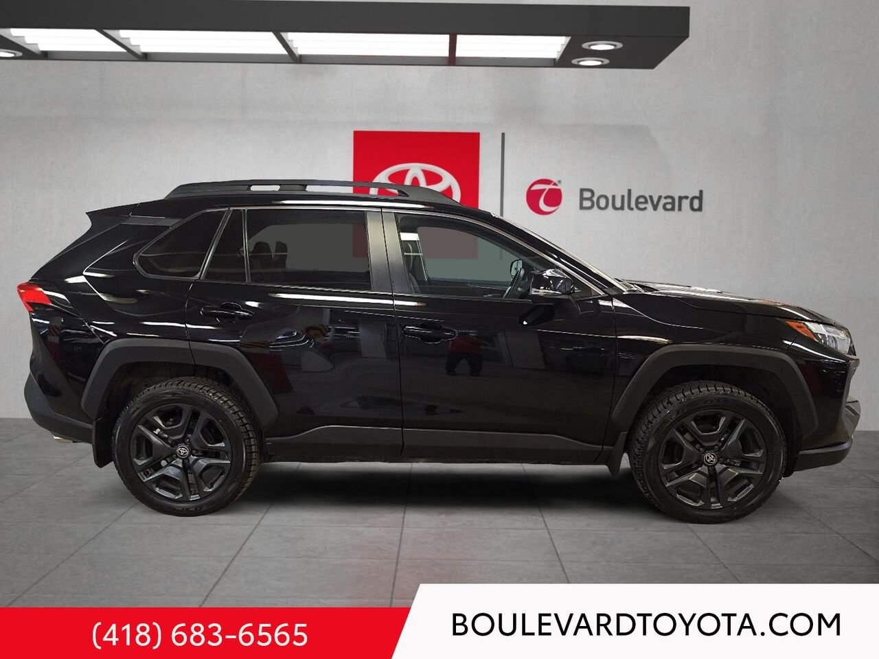 Toyota RAV4 97734B-130 | ADVENTURE 2024 Noir minuit métallisé Québec - photo #2