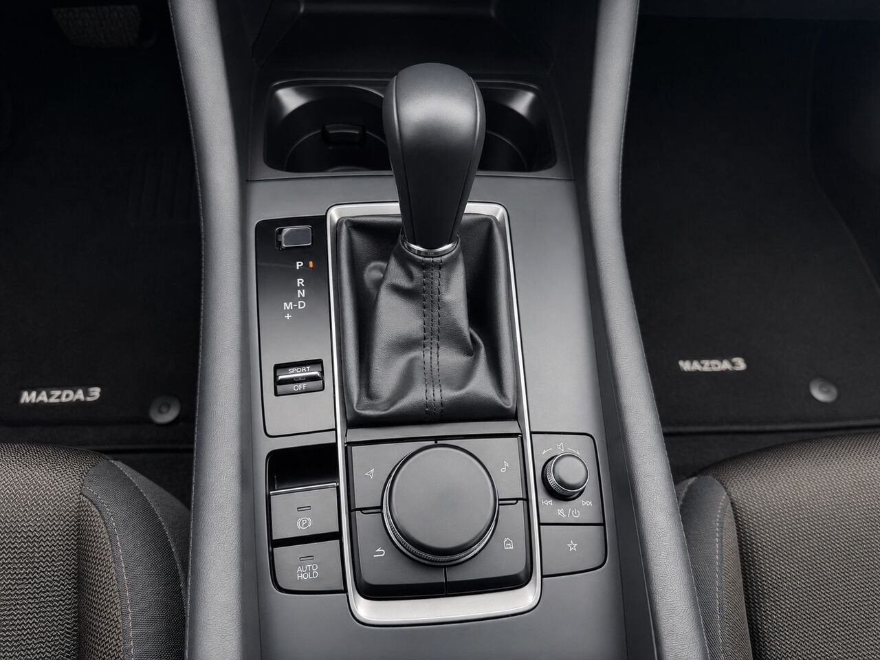 2024 Mazda Mazda3 GS Red Châteauguay - photo #9