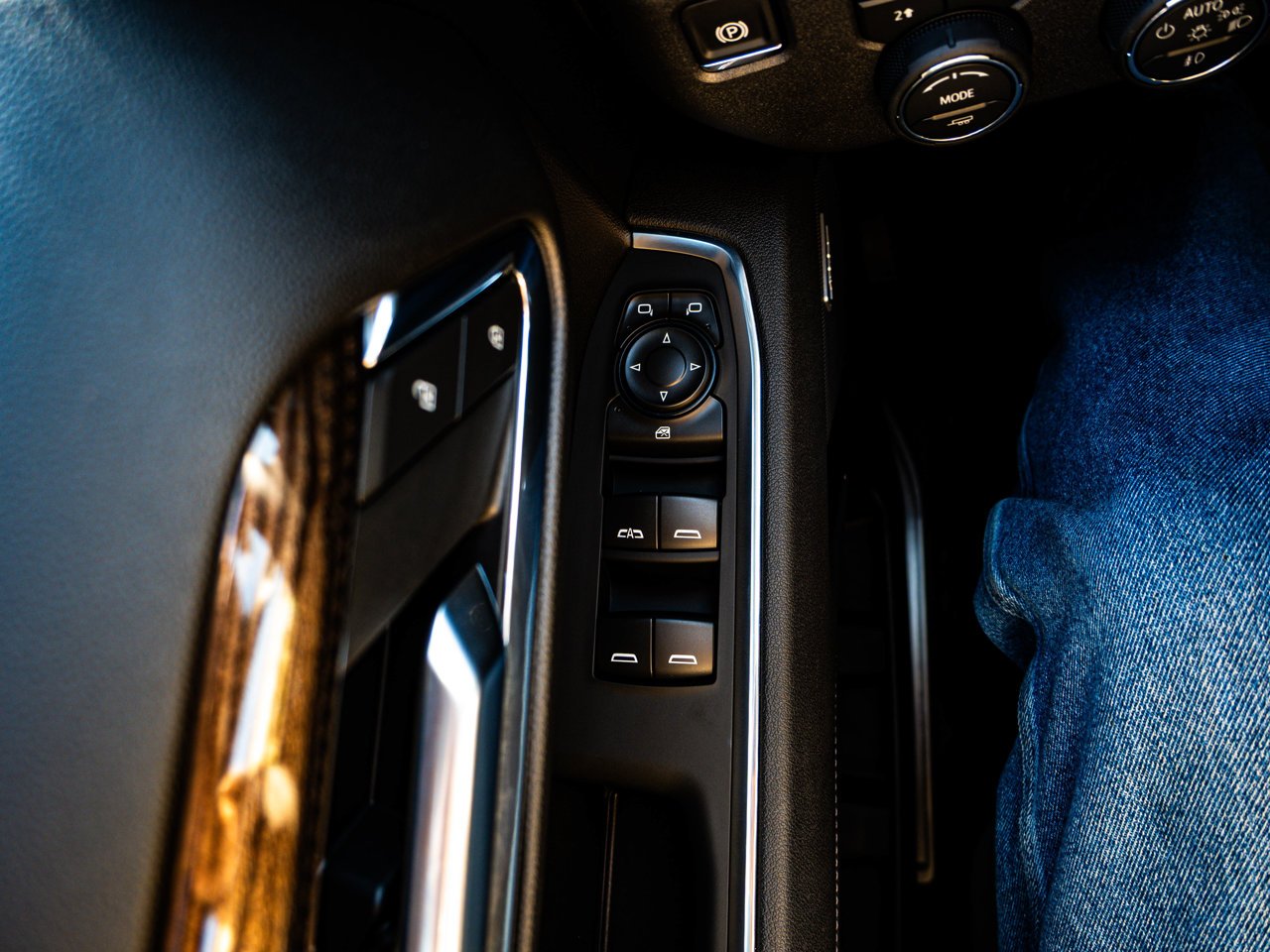 2026 Chevrolet Silverado 1500 4WD Crew Cab 147 RST Blue Sherwood Park - photo #17