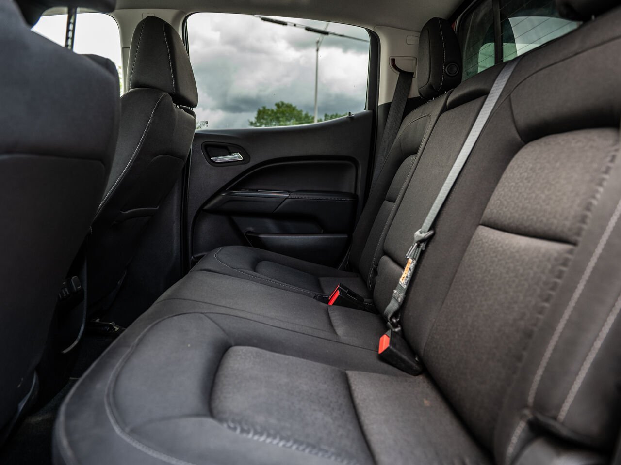 GMC Canyon 2016 Rouge Sainte-Julienne - photo #21