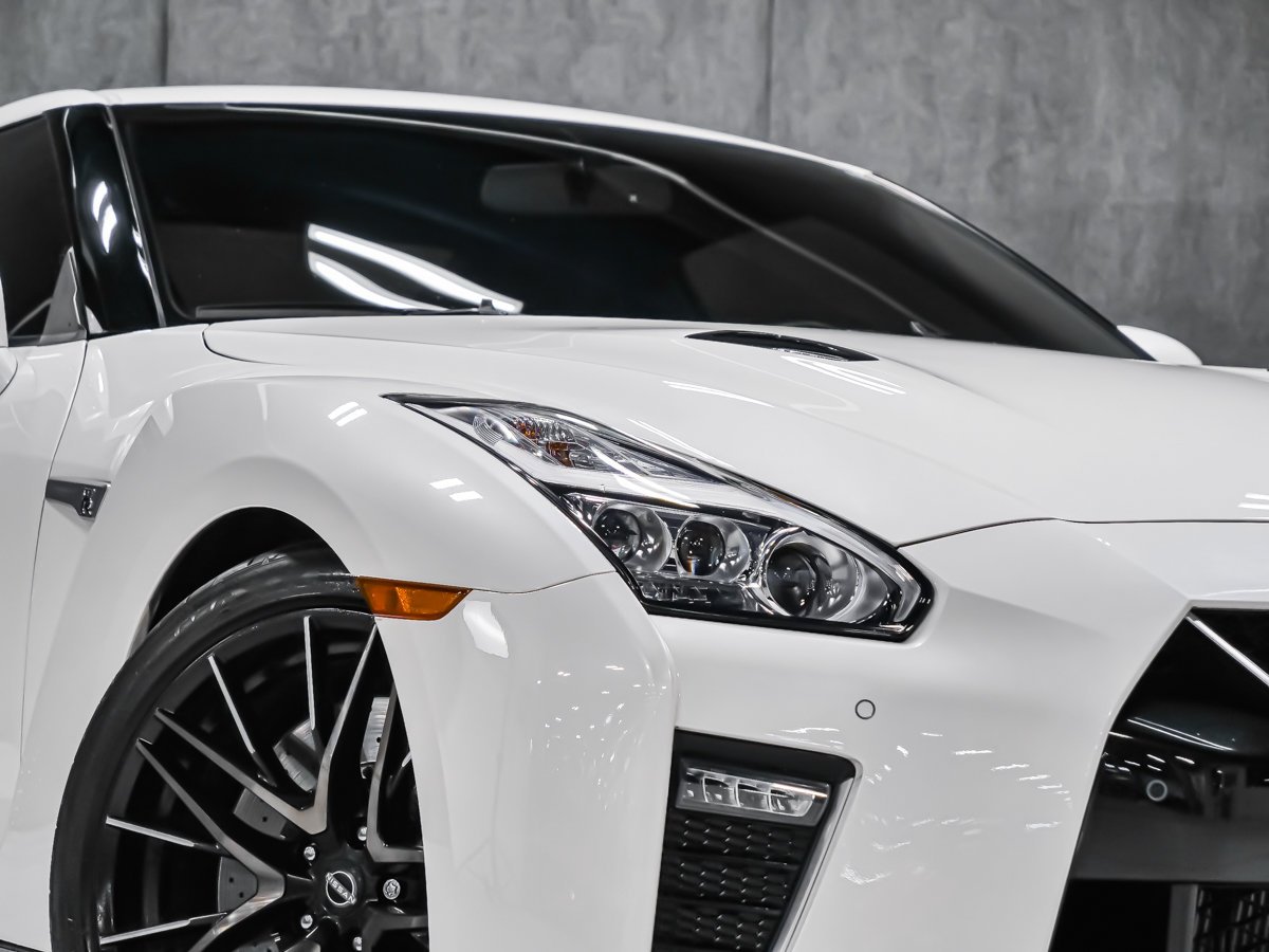 Nissan GT-R PREMIUM 2023 Blanc Montréal - photo #39