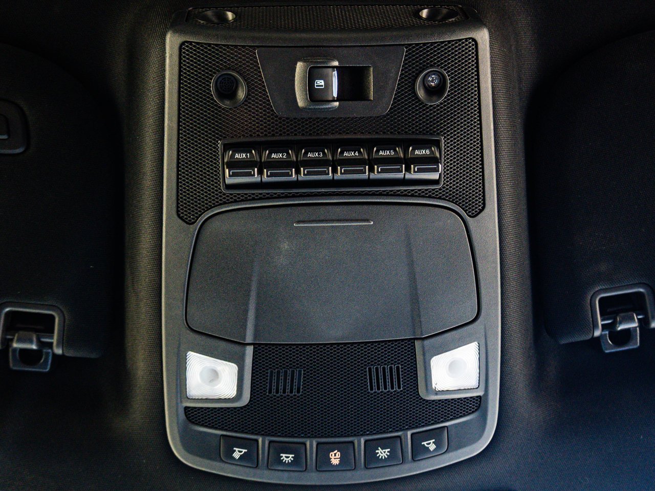 2022 Ford Super Duty F-350 SRW LARIAT 4WD Crew Cab 6.75' Box Black Sherwood Park - photo #27