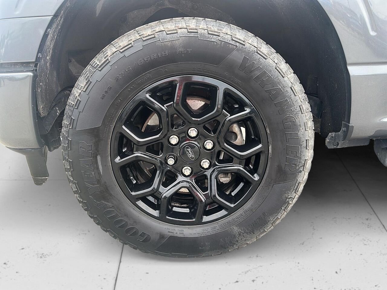 Ford F-150 2024 Gris Rouyn-Noranda - photo #6
