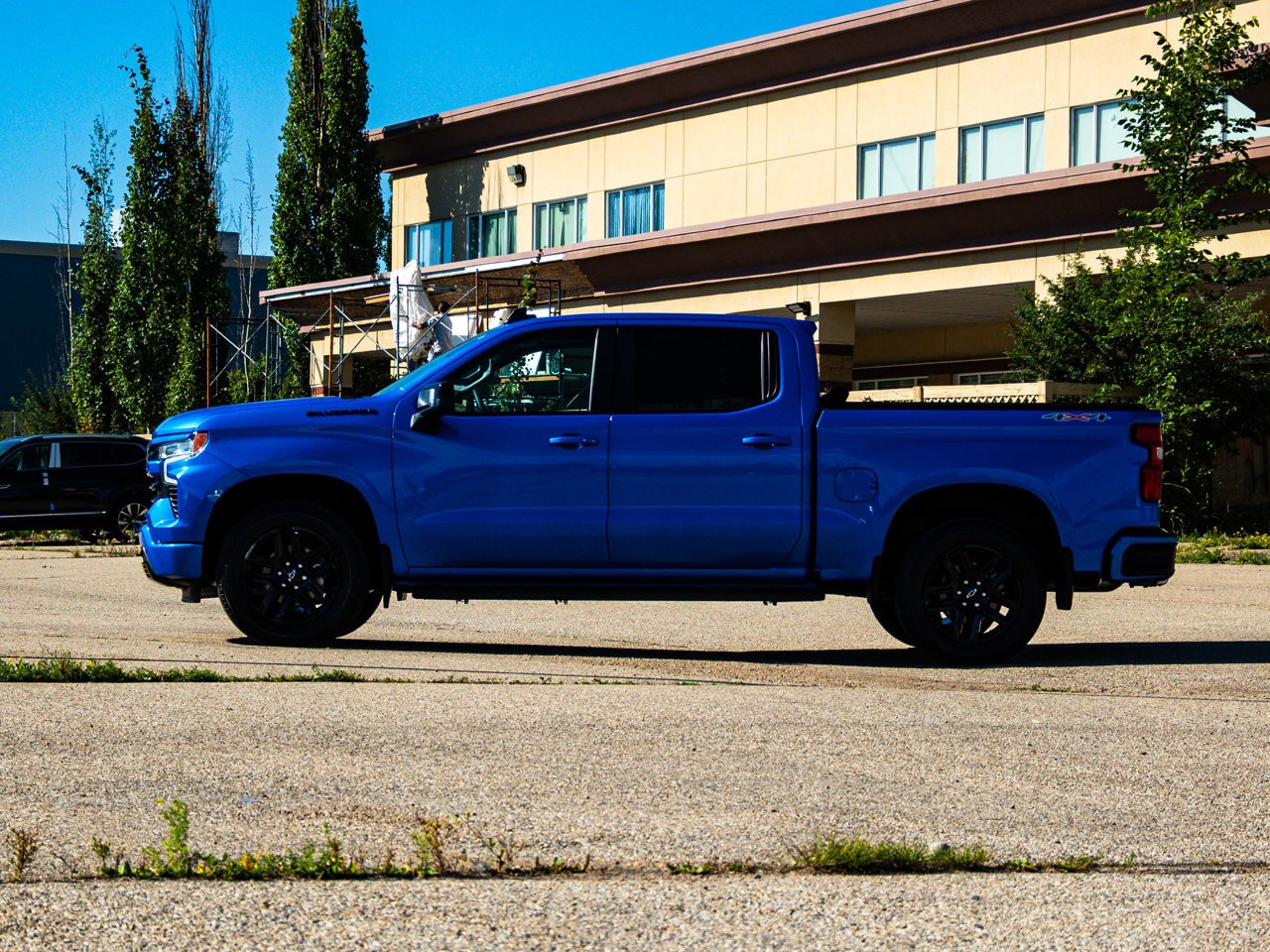 2026 Chevrolet Silverado 1500 4WD Crew Cab 147 RST Blue Sherwood Park - photo #9