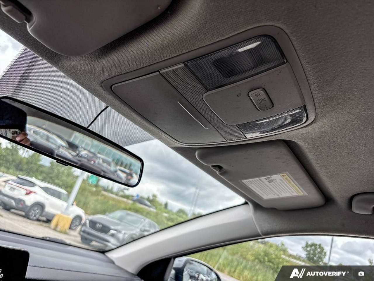 Kia Forte 3KPF24AD8ME321696 2021 Gris Mirabel - photo #23