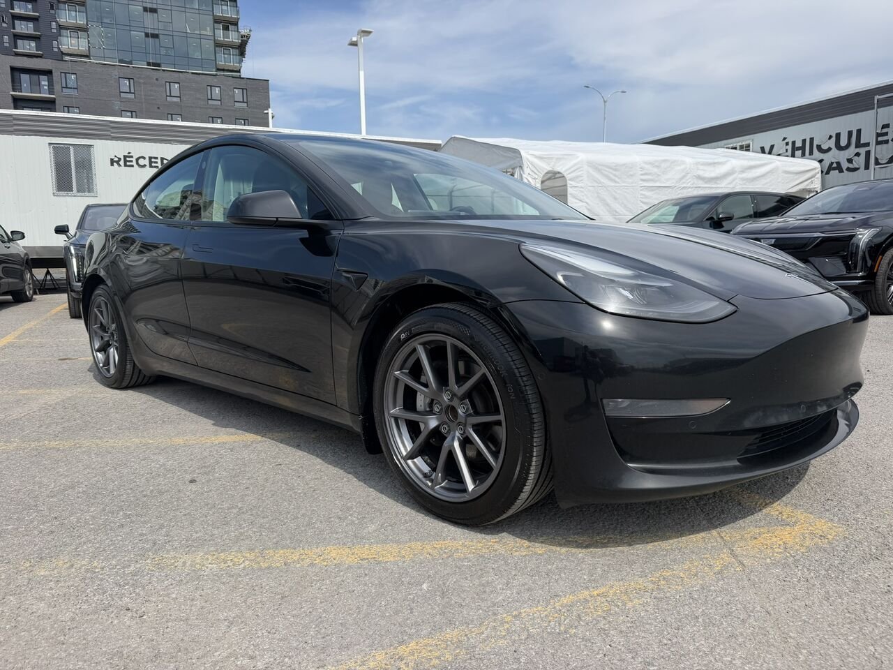 2021 Tesla Model 3 STANDARD RANGE PLUS Black Laval - photo #4