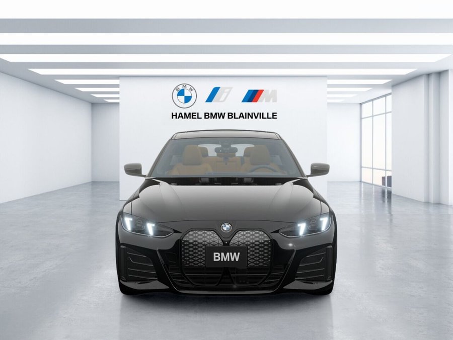 BMW i4 2026 2026 Noir saphir métallisé