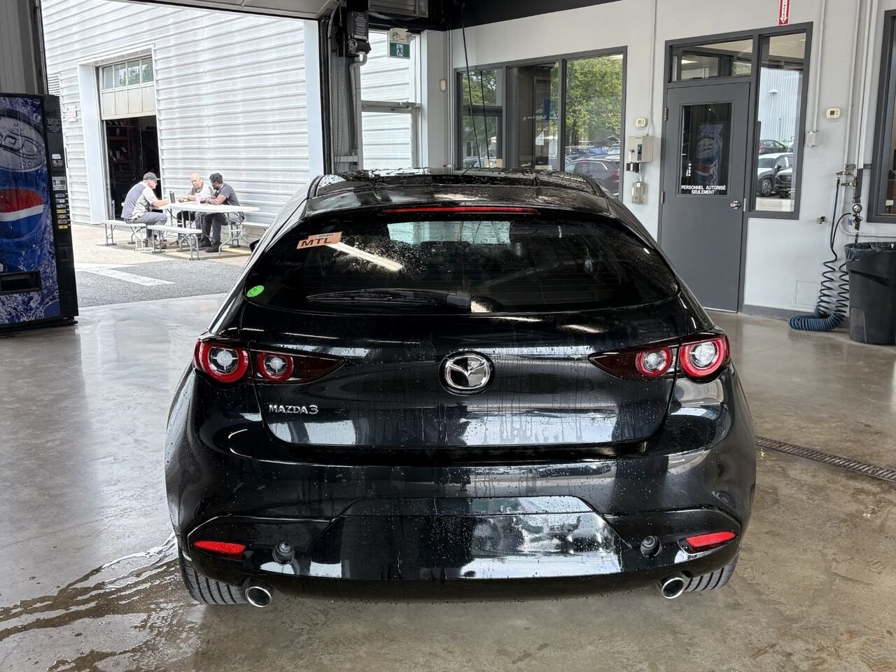 2026 MAZDA Mazda3 Sport GX Jet Black Mica Châteauguay - photo #2