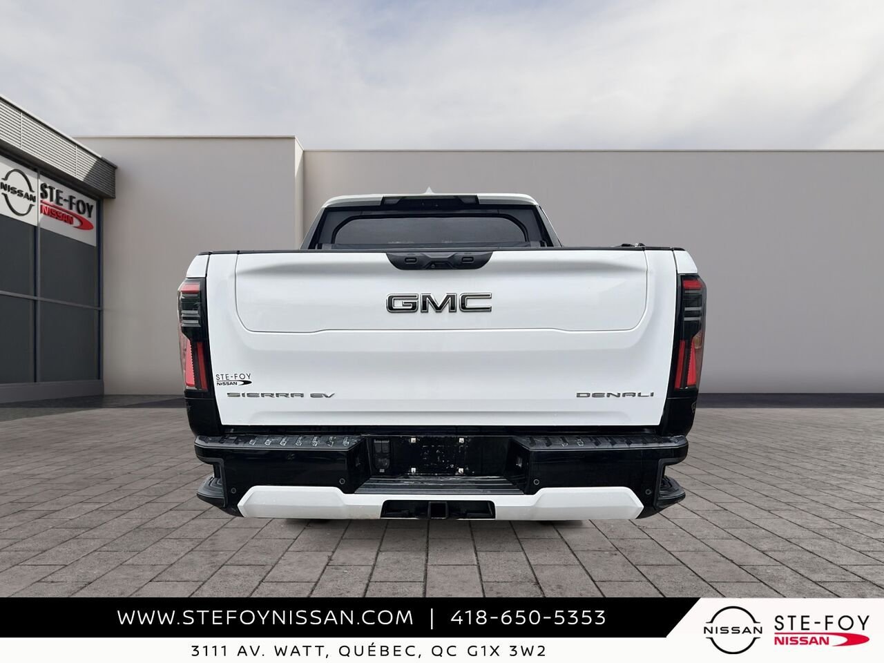GMC Sierra EV DENALI 2025 Blanc Ste-Foy - photo #2