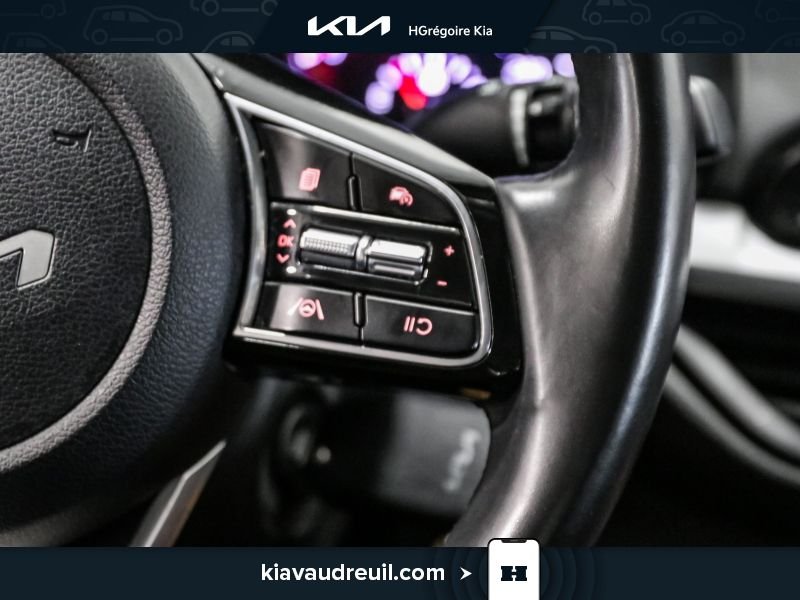 2023 Kia Forte Grey Blainville - photo #14