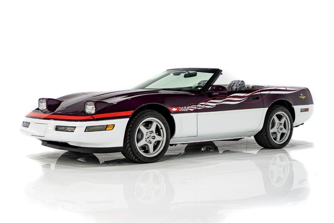 Chevrolet Corvette *PRIX EN USD* RPO Z4Z PACE CAR PRESENTED IN DELIVERY PACKAGING WITH ONLY 192MILES (307KM) FROM NEW 1995 Blanc Montréal - photo #0