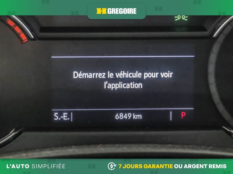2023 Cadillac XT4 Grey Saint-Eustache - photo #15
