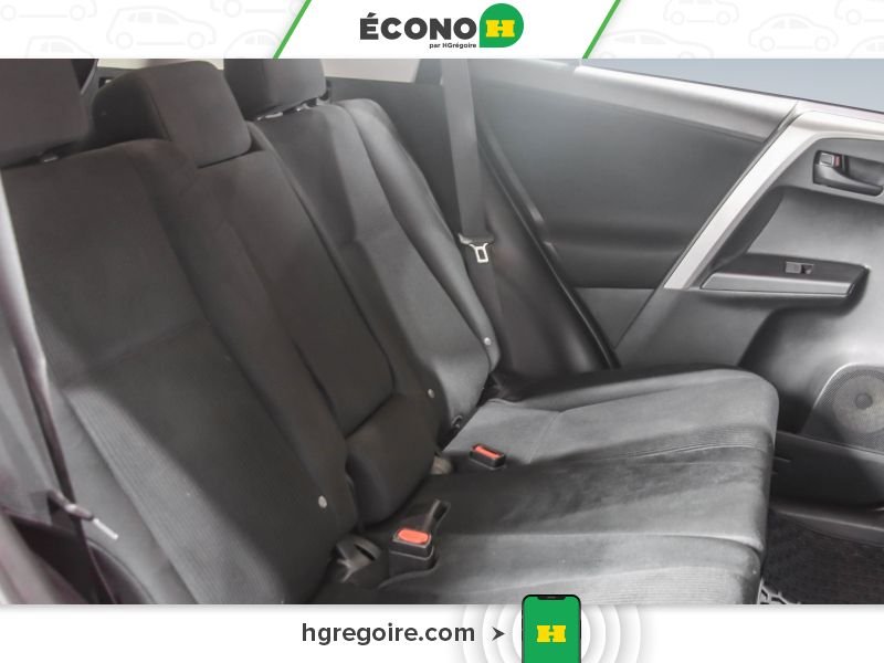 Toyota Rav 4 2018 Rouge Saint-Eustache - photo #22