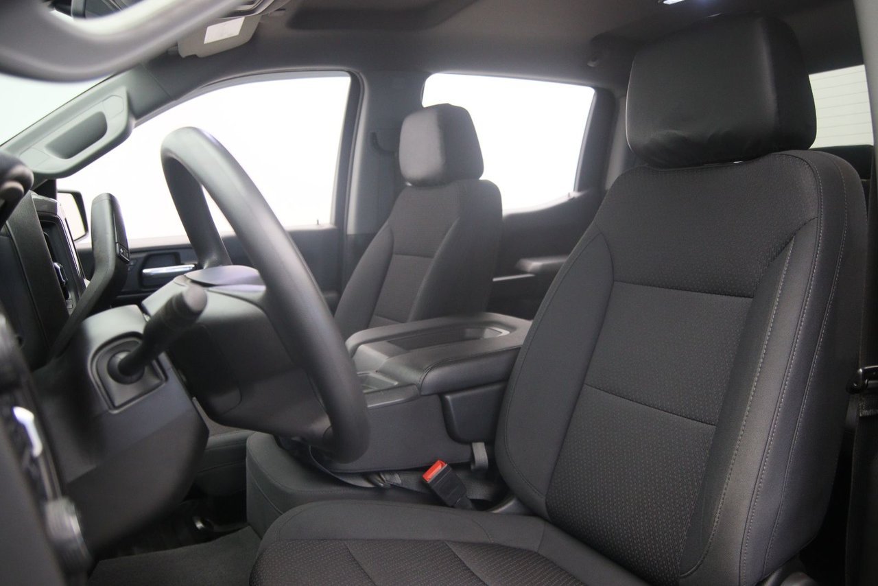 Chevrolet Silverado 1500 NIV 1GCUYBEF2LZ278031 2020 Noir Baie-Comeau - photo #3