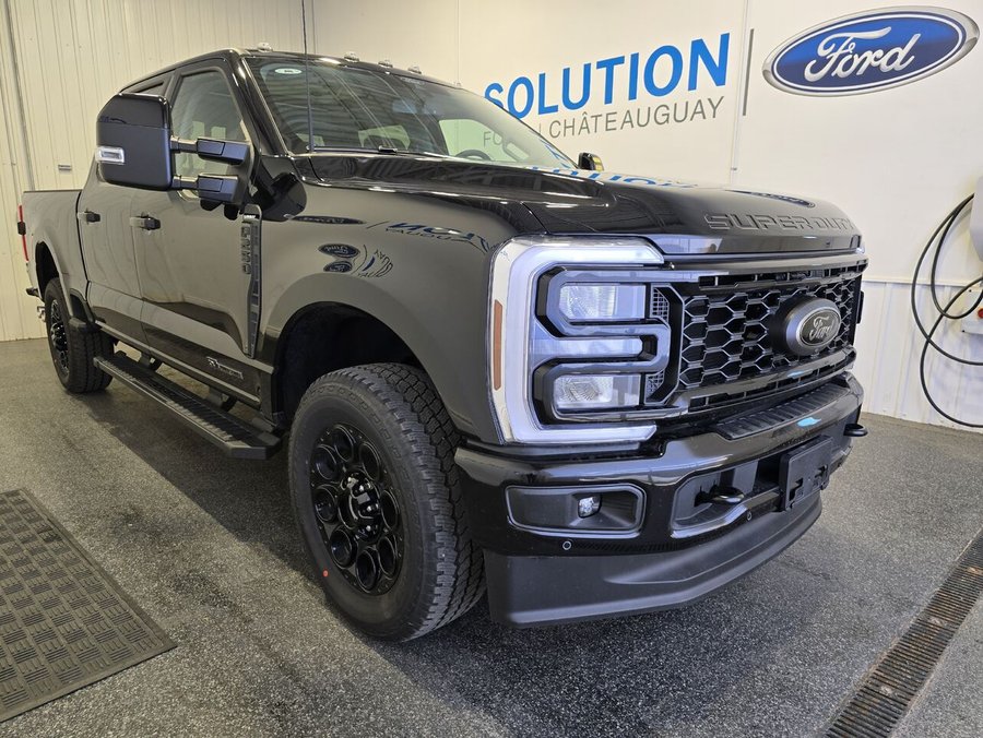 Ford Super Duty F-250 SRW 2026 Noir agate métallisé