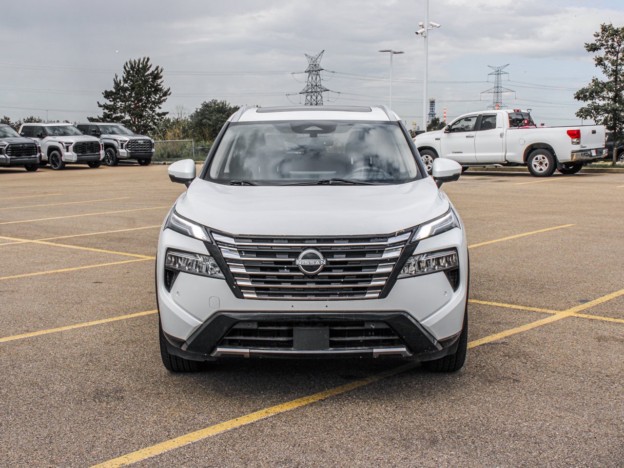 2024 Nissan Rogue AWD Platinum White Sherwood Park - photo #2