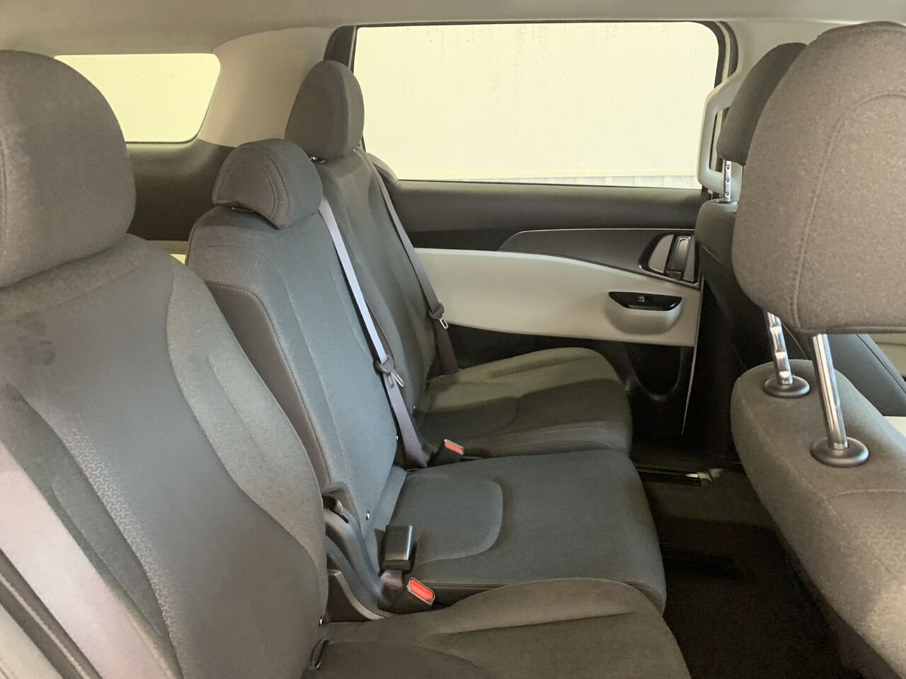 2024 Kia Carnival LX CARNIVAL LX White Châteauguay - photo #7