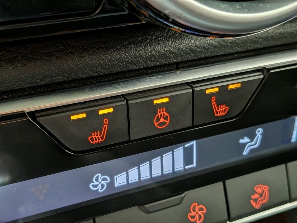 2024 Nissan Sentra SR Manual White Val-David - photo #2