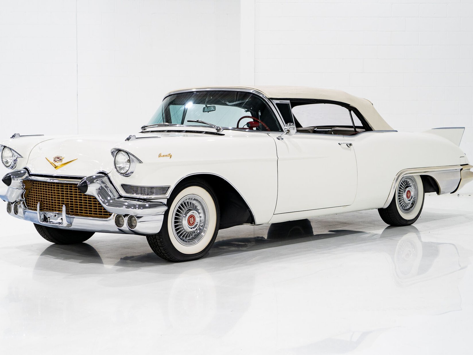 Cadillac Eldorado Biarittz One Of Just 1,800 Built **PRICE IN USD** 1957 Montréal - photo #0