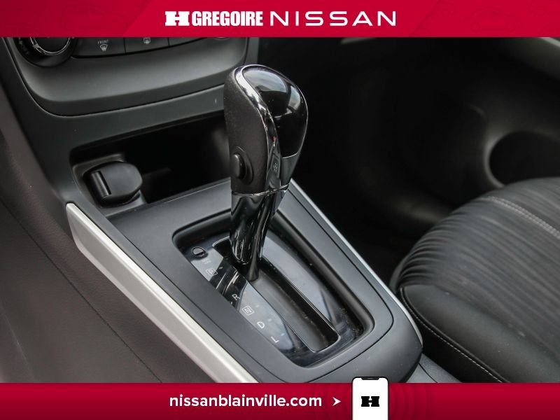 Nissan Sentra 2017 Blanc Laval - photo #23