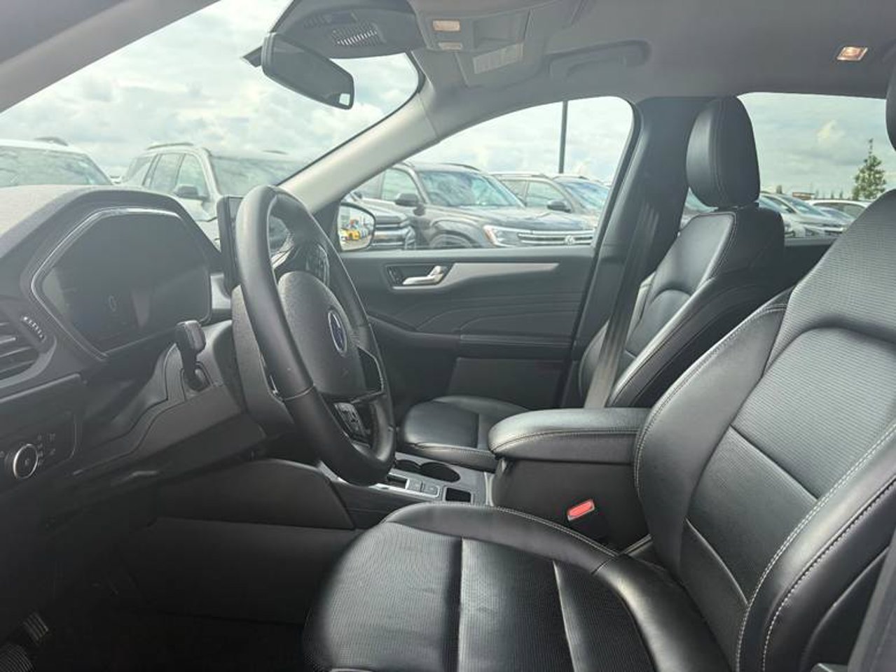 2025 Ford Escape Platinum AWD Black Sherwood Park - photo #5