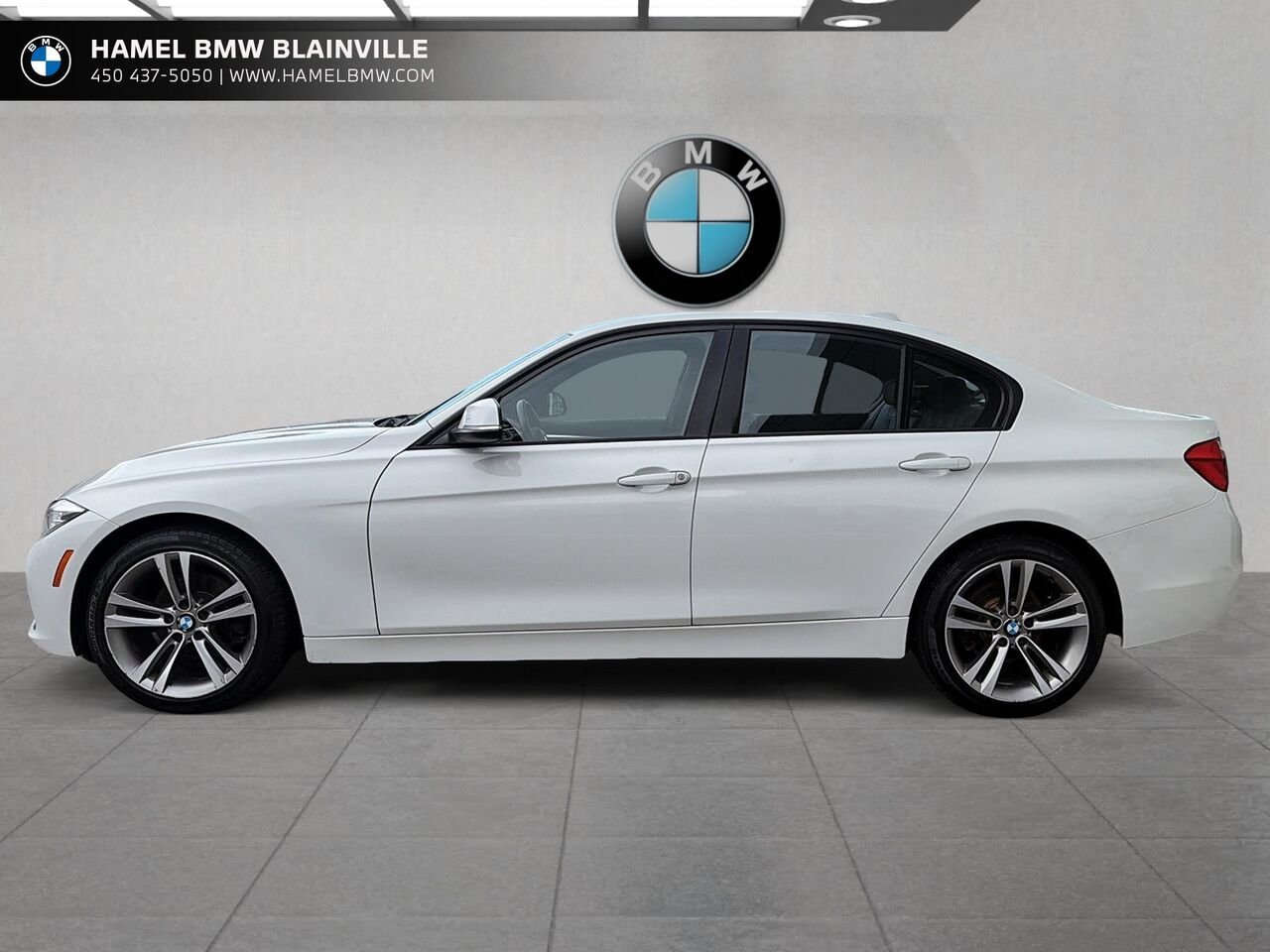 2018 BMW 3 Series 330i xDrive berline White Blainville - photo #4