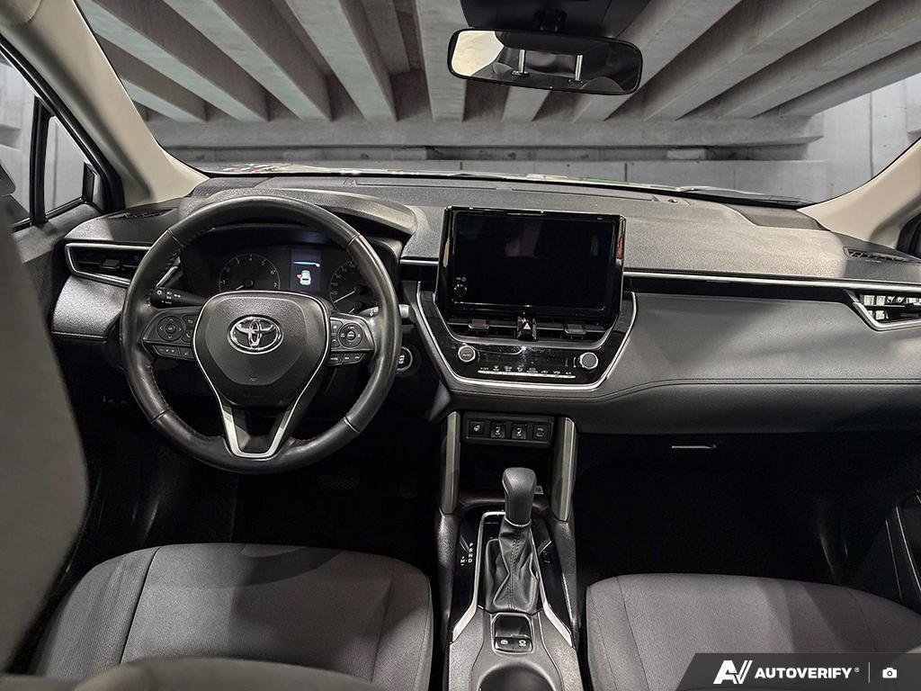 2023 Toyota Corolla Cross 2602006A | LE Silver Edmonton - photo #22