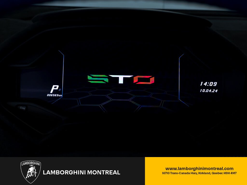 Lamborghini Huracan STO 2022 Blanc Kirkland - photo #11