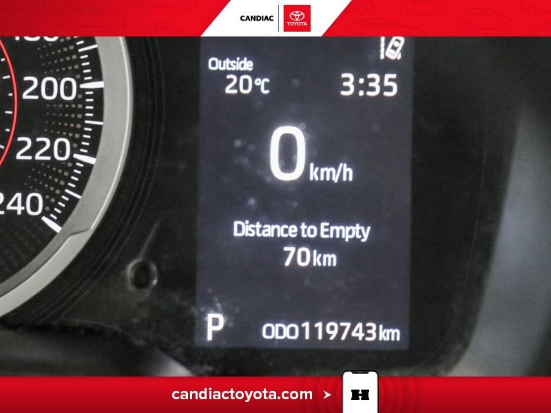 2022 Toyota Corolla Red Saint-Eustache - photo #20